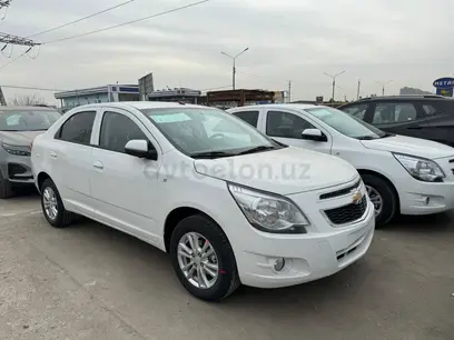 Белый Chevrolet Cobalt, 4 позиция 2024 года, КПП Автомат, в Музрабадский район за ~11 583 y.e. id4823340