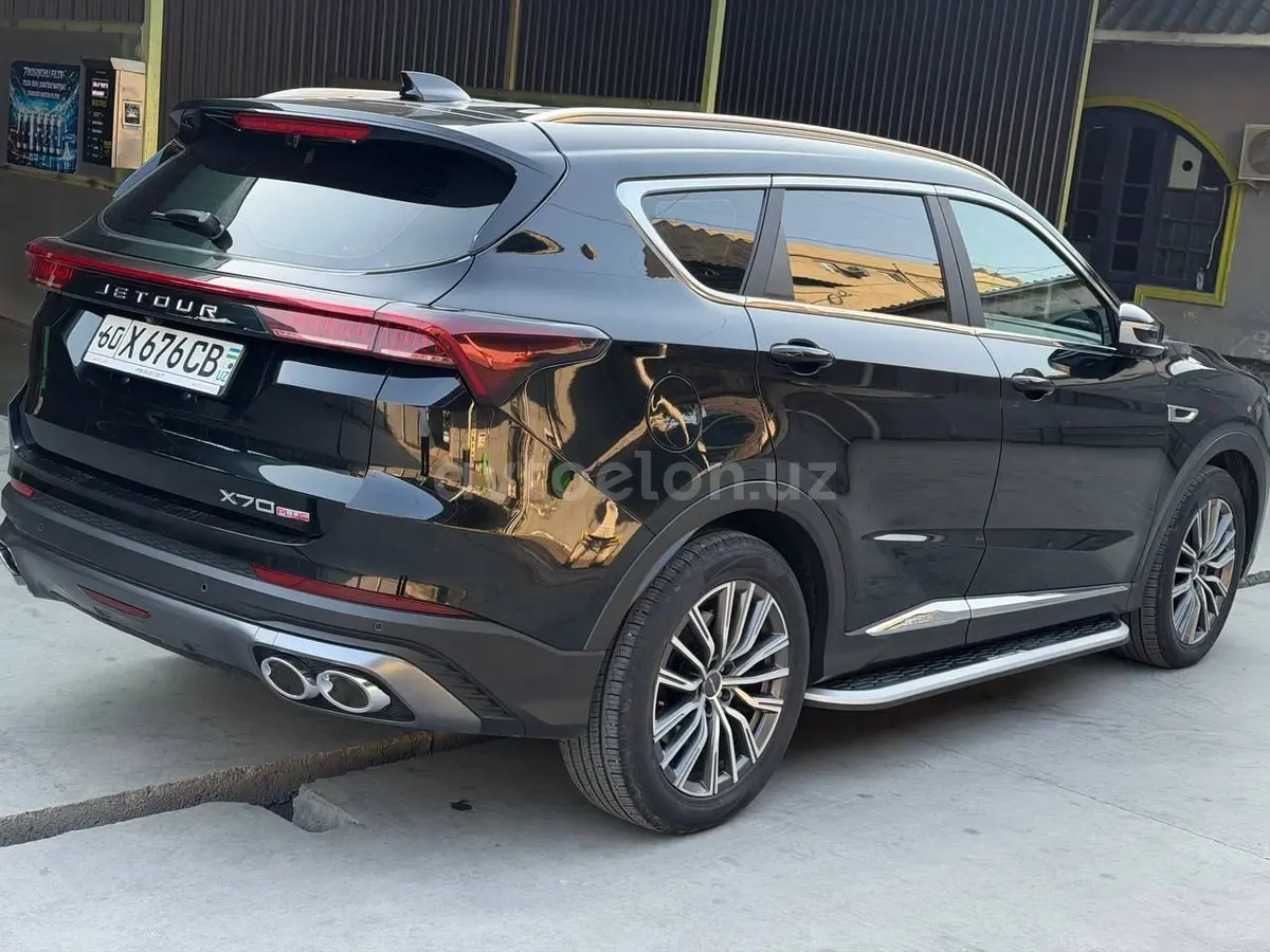 Jetour X70 Plus — 8