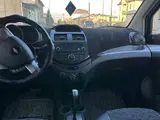 Белый Chevrolet Spark, 4 позиция 2023 года, КПП Автомат, в Бухара за 10 800 y.e. id6724060, Фото №1
