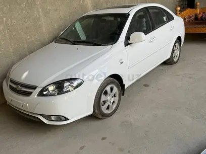 Белый Chevrolet Gentra, 3 позиция 2022 года, КПП Автомат, в Самарканд за 14 700 y.e. id5174457