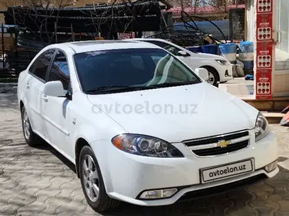 Oq Chevrolet Gentra, 3 pozitsiya 2023 yil, КПП Avtomat, shahar Samarqand uchun 15 500 у.е. id4884263