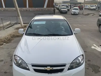 Белый Chevrolet Gentra, 3 позиция 2023 года, КПП Автомат, в Ташкент за 15 100 y.e. id4908486