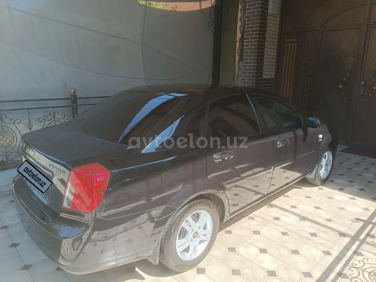 Daewoo Lacetti — 3