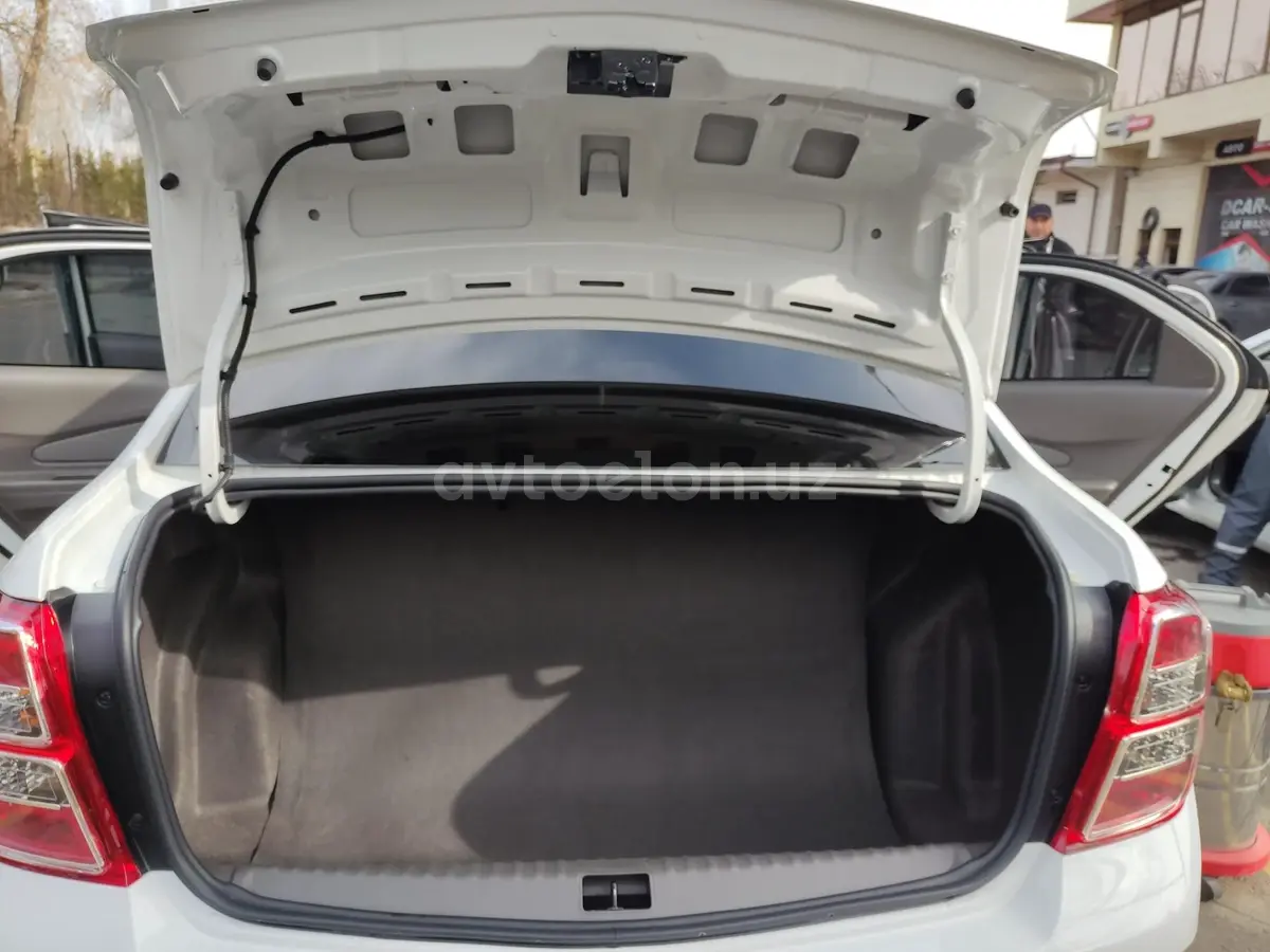 Chevrolet Cobalt 2023 — 2