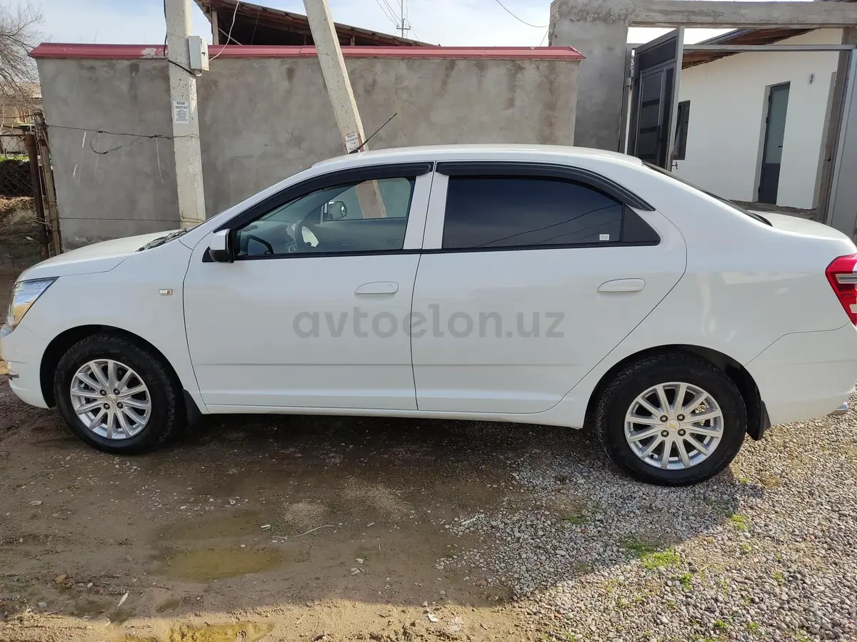 Chevrolet Cobalt 2023 — 5