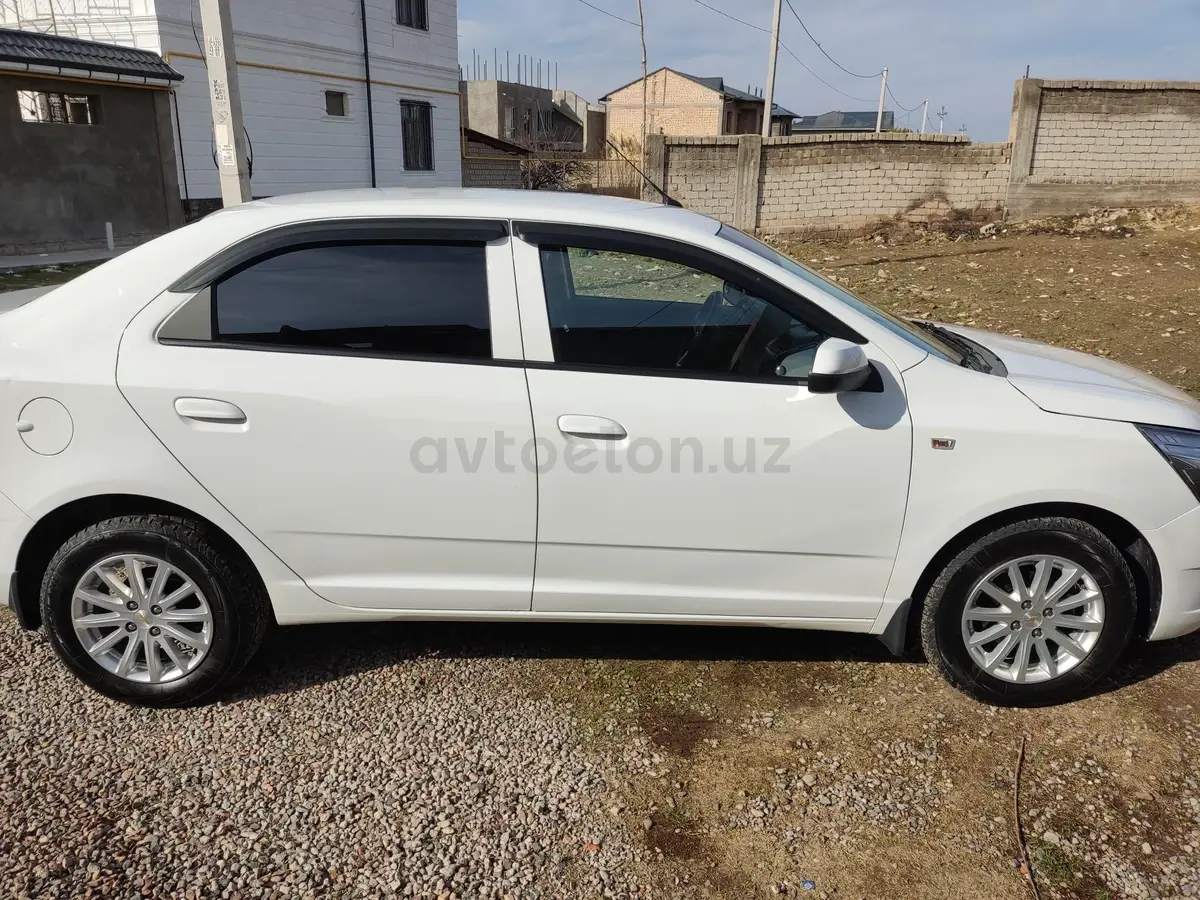 Chevrolet Cobalt 2023 — 8