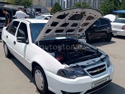 Белый Chevrolet Nexia 2, 3 позиция DOHC 2016 года, КПП Механика, в Ташкент за 6 500 y.e. id5196576