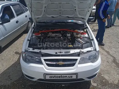 Белый Chevrolet Nexia 2, 2 позиция DOHC 2016 года, КПП Механика, в Бухара за 7 000 y.e. id5084043