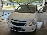 Белый Chevrolet Cobalt, 4 позиция 2023 года, КПП Автомат, в Каршинский район за ~12 556 y.e. id5185521, Фото №1