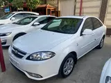 Белый Chevrolet Lacetti, 3 позиция 2024 года, КПП Автомат, в Ташкент за ~13 439 y.e. id5224030, Фото №1