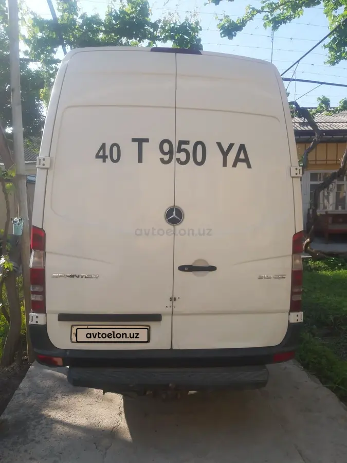 Mercedes-Benz Sprinter — 6