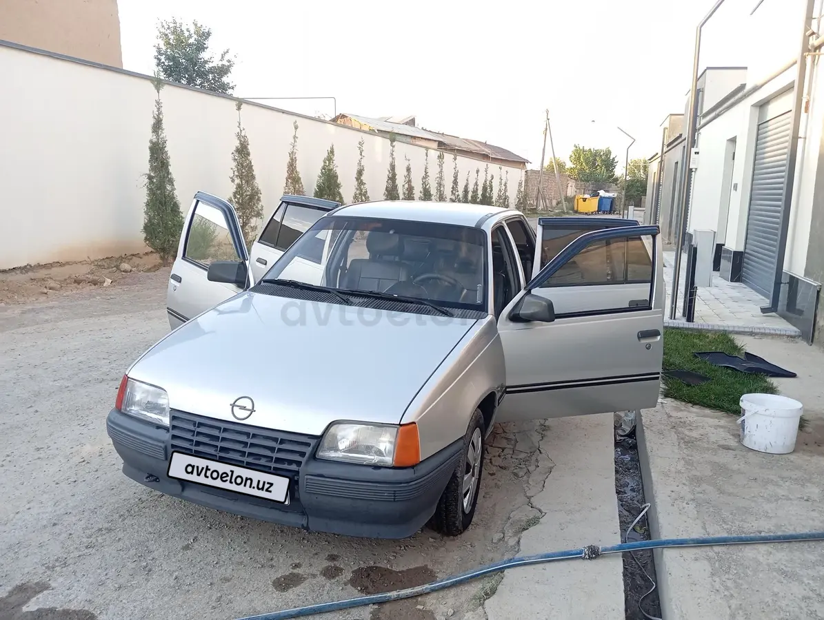Opel Kadett — 2