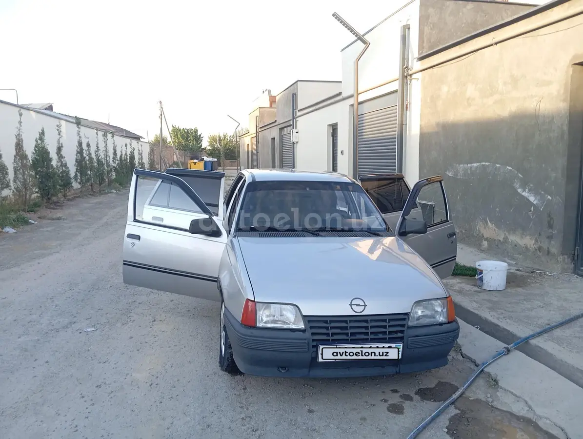 Opel Kadett — 3