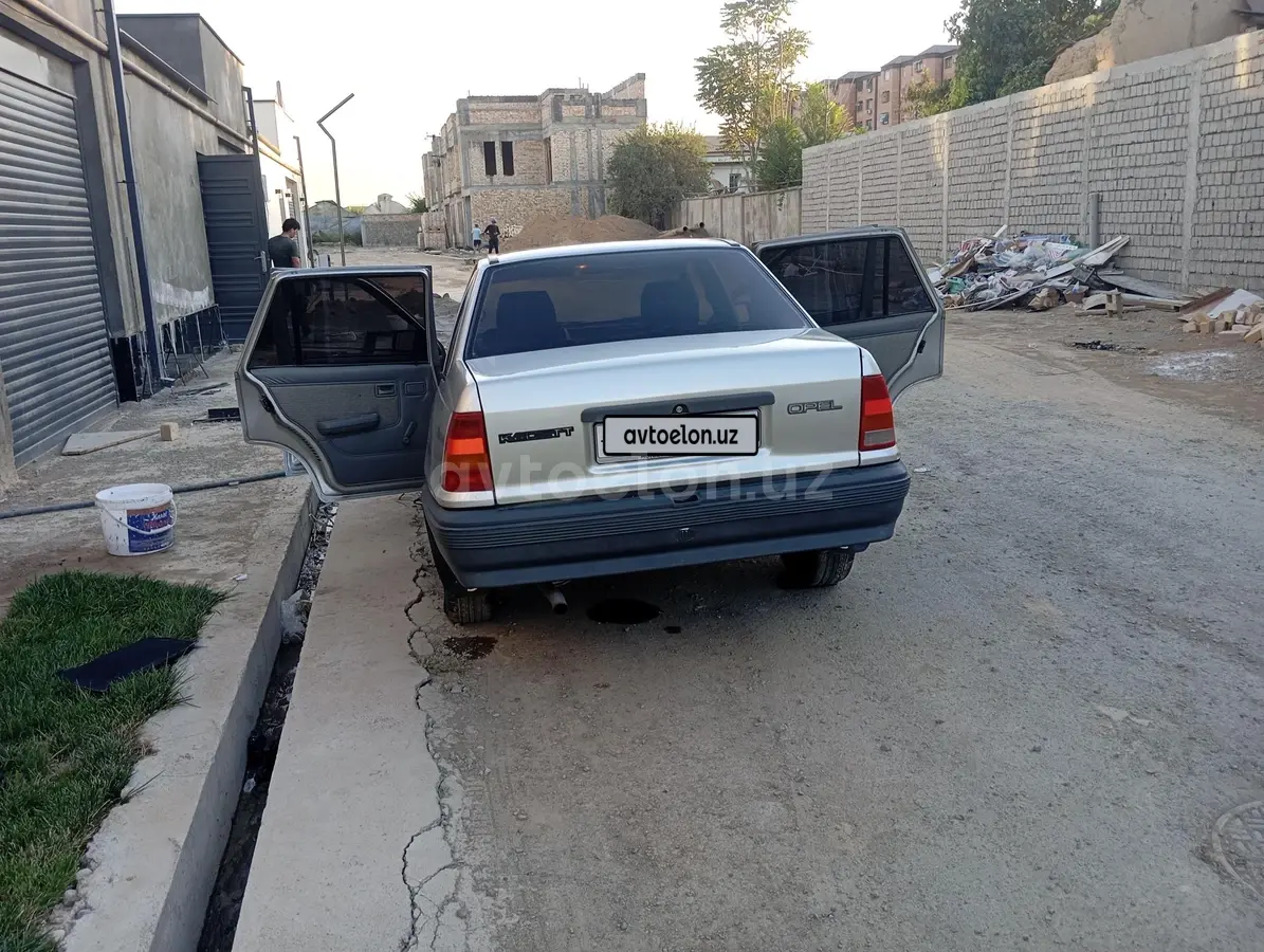 Opel Kadett — 4
