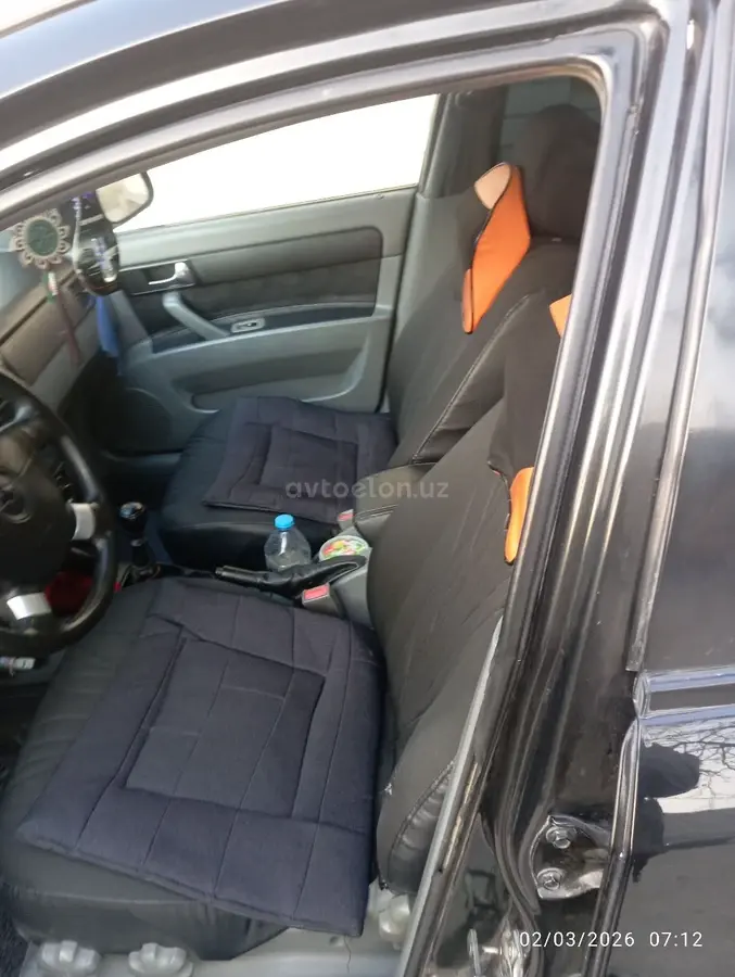 Daewoo Lacetti — 10