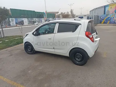 Белый Chevrolet Spark, 2 позиция 2014 года, КПП Механика, в Ташкент за 7 400 y.e. id3235281