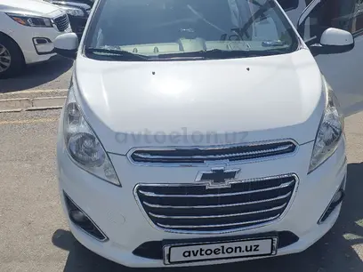Белый Chevrolet Spark, 3 позиция 2015 года, КПП Механика, в Ташкент за 5 600 y.e. id5172410