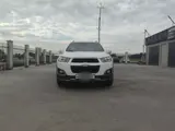 Белый Chevrolet Captiva, 2 позиция 2012 года, КПП Механика, в Фергана за 13 000 y.e. id5201546, Фото №1