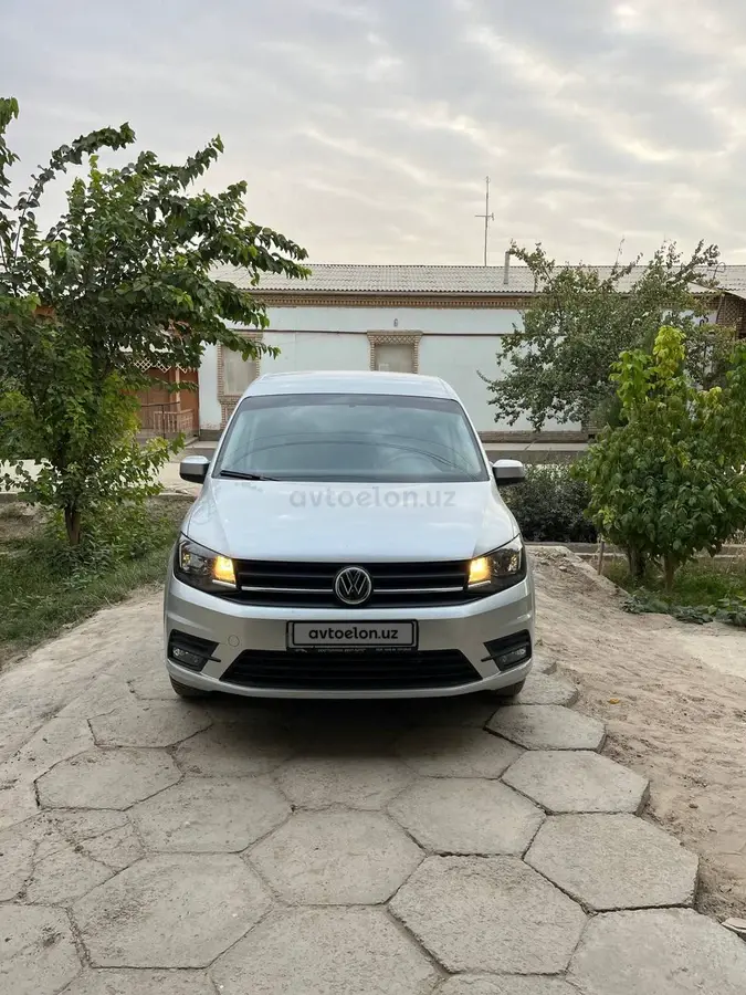 Volkswagen Caddy — 2