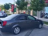 Мокрый асфальт Chevrolet Gentra, 3 позиция 2020 года, КПП Автомат, в Ташкент за 11 500 y.e. id6423953, Фото №1