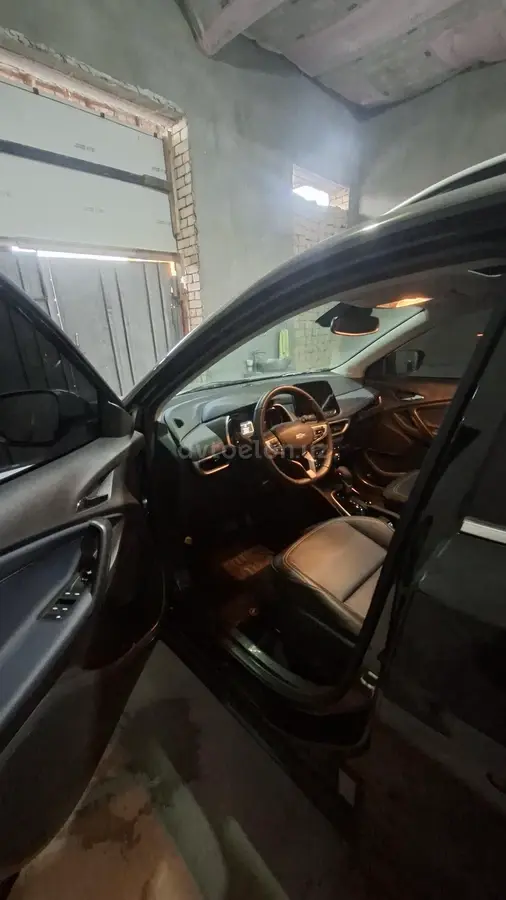 Chevrolet Tracker 2025 — 2