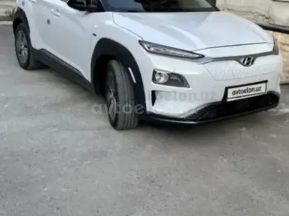Белый Hyundai Kona 2020 года, КПП Автомат, в Андижан за 17 300 y.e. id5164546