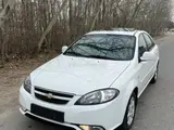 Белый Chevrolet Gentra, 3 позиция 2015 года, КПП Автомат, в Навои за 11 000 y.e. id5248409, Фото №1