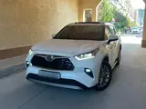 Toyota Highlander 2023 года, в Ташкент за 67 000 y.e. id6464529, Фото №1