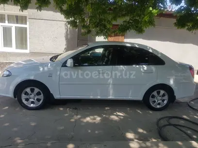 Белый Chevrolet Gentra, 1 позиция Газ-бензин 2019 года, КПП Механика, в Алмалык за 11 200 y.e. id5068305
