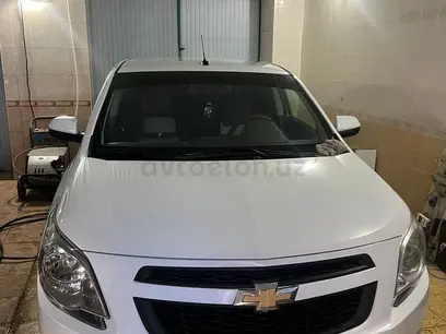 Белый Chevrolet Cobalt, 2 позиция 2021 года, КПП Механика, в Ургенч за ~11 472 y.e. id4975348