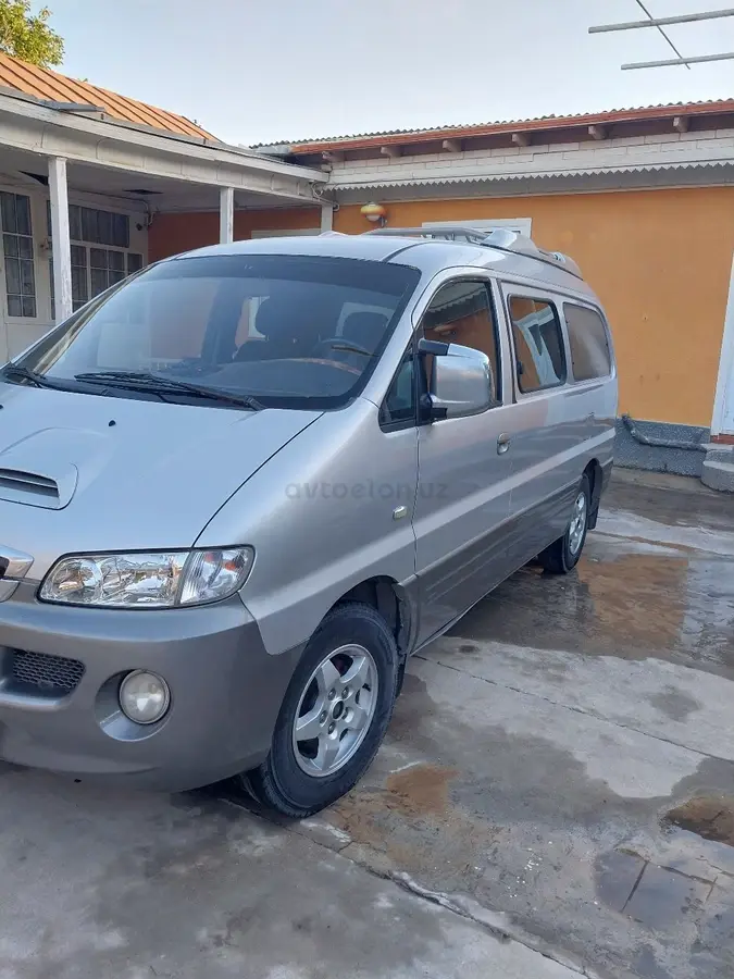 Hyundai Starex 2001