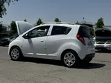 Белый Chevrolet Spark, 4 позиция 2023 года, КПП Механика, в Ташкент за 9 700 y.e. id6418782