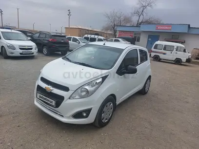 Белый Chevrolet Spark, 2 позиция 2020 года, КПП Механика, в Турткульский район за ~8 859 y.e. id5174147