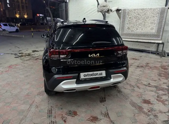 Kia Sonet — 6
