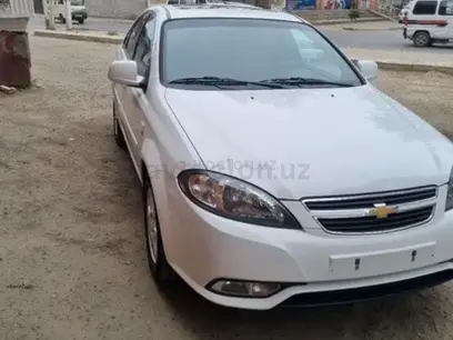 Белый Chevrolet Gentra, 3 позиция 2020 года, КПП Автомат, в Андижан за 12 000 y.e. id4959421