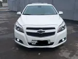 Белый Chevrolet Malibu, 3 позиция 2013 года, КПП Автомат, в Ташкент за 13 000 y.e. id5028416, Фото №1