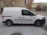 Белый Volkswagen Caddy 2024 года, КПП Механика, в Ташкент за ~17 380 y.e. id6347638