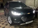 Черный Chevrolet Tracker, 3 позиция 2019 года, КПП Автомат, в Ташкент за 14 300 y.e. id5200702, Фото №1