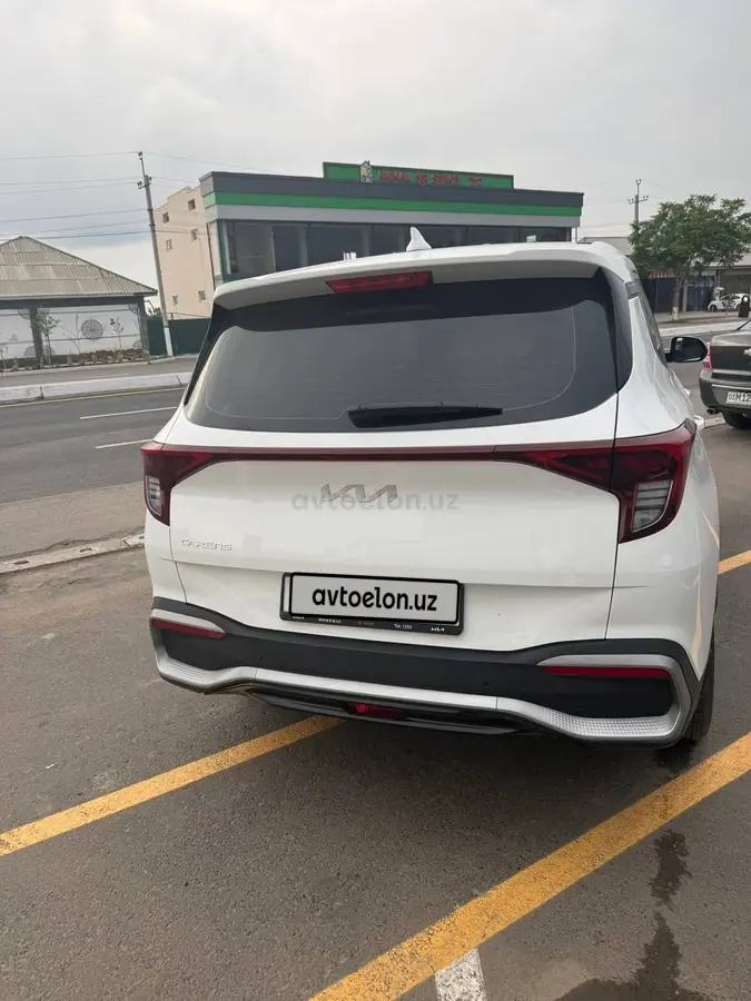 Kia Carens — 2