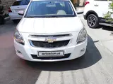Белый Chevrolet Cobalt, 2 позиция 2018 года, КПП Механика, в Самарканд за 9 400 y.e. id5215858, Фото №1