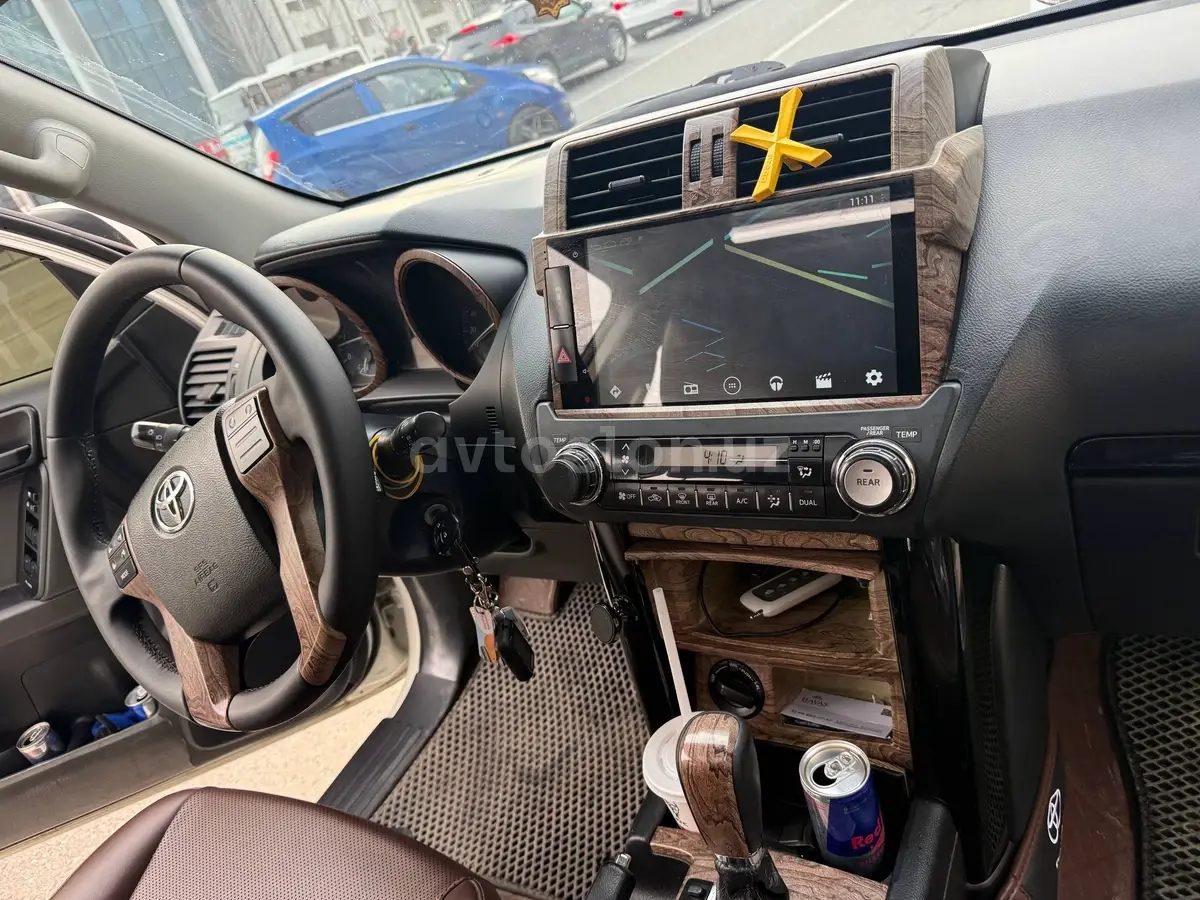 Toyota Land Cruiser Prado — 4