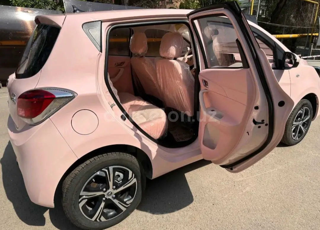 Changan Benben E-Star — 2