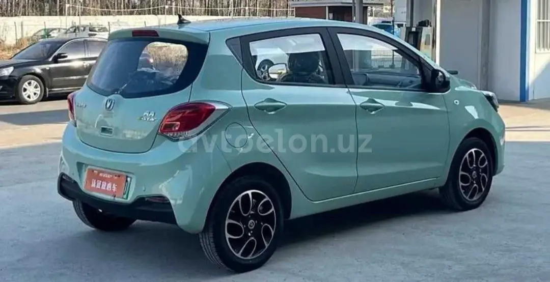 Changan Benben E-Star — 5