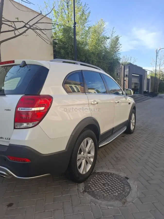 Chevrolet Captiva 2012 — 2