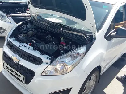 Белый Chevrolet Spark 2020 года, КПП Механика, в Ташкент за 8 000 y.e. id4899772