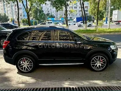 Черный Chevrolet Captiva, 4 позиция 2013 года, КПП Автомат, в Ташкент за 17 250 y.e. id5216142