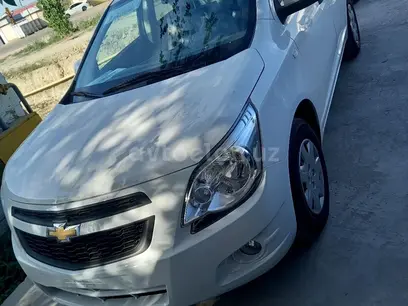 Белый Chevrolet Cobalt, 2 позиция 2024 года, КПП Механика, в Бухара за 12 100 y.e. id5132306