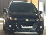 Тёмно-синий Chevrolet Tracker, 1 позиция 2020 года, КПП Автомат, в Букинский район за 12 969 y.e. id6384750, Фото №1