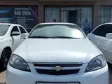 Chevrolet Gentra, 1 pozitsiya Gaz-benzin 2021 yil, КПП Mexanika, shahar Jizzax uchun ~10 898 у.е. id5210432, Fotosurat №1
