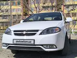 Белый Chevrolet Gentra, 2 позиция 2022 года, КПП Механика, в Алмалык за 12 000 y.e. id5031129, Фото №1